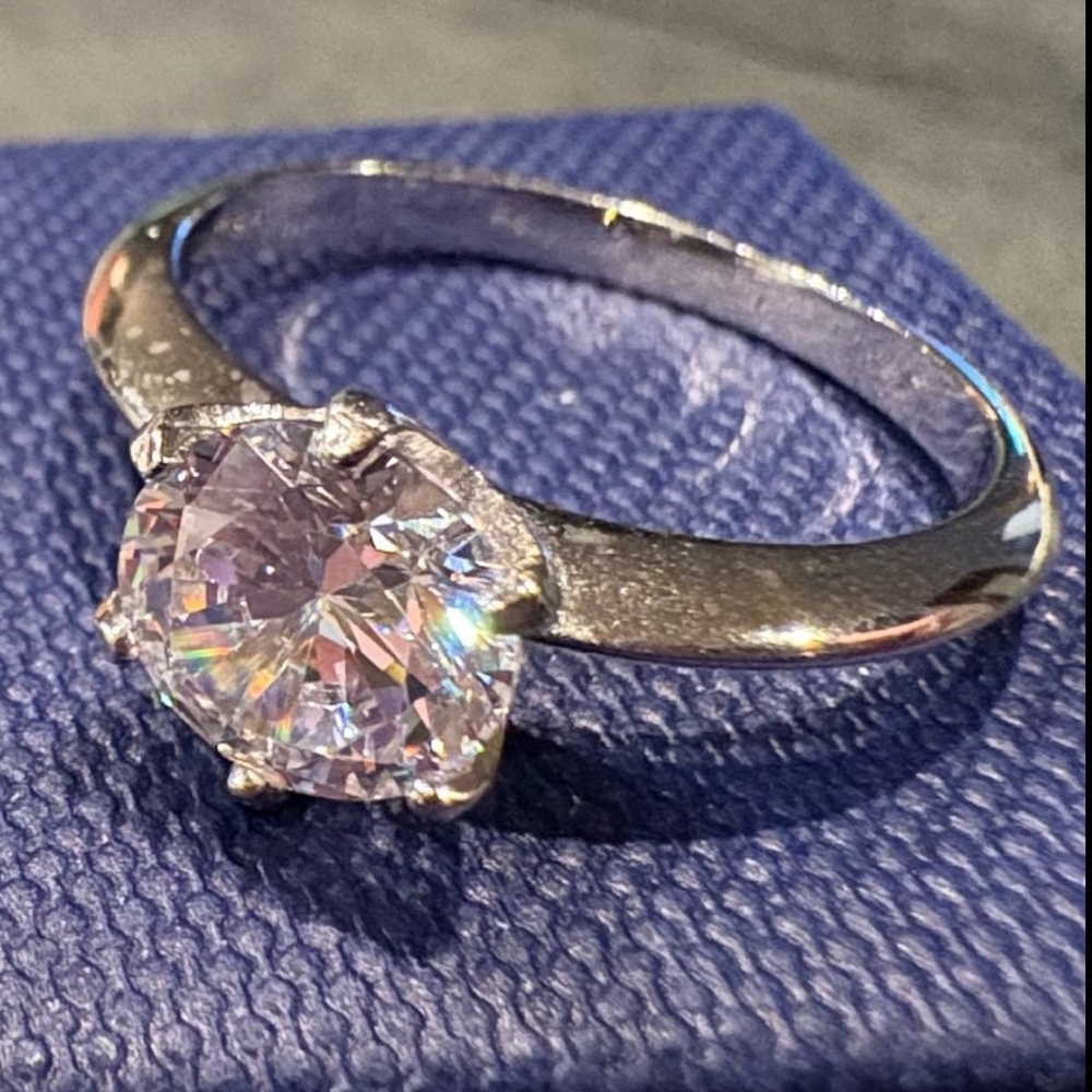 Ten Fit Silver Plated 2ct Simulated Halo Diamond Ring